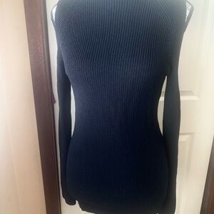 Wilfred Size Medium Cold Shoulder Black Ribbed Stretchy Rayon Blend  Sweater EUC